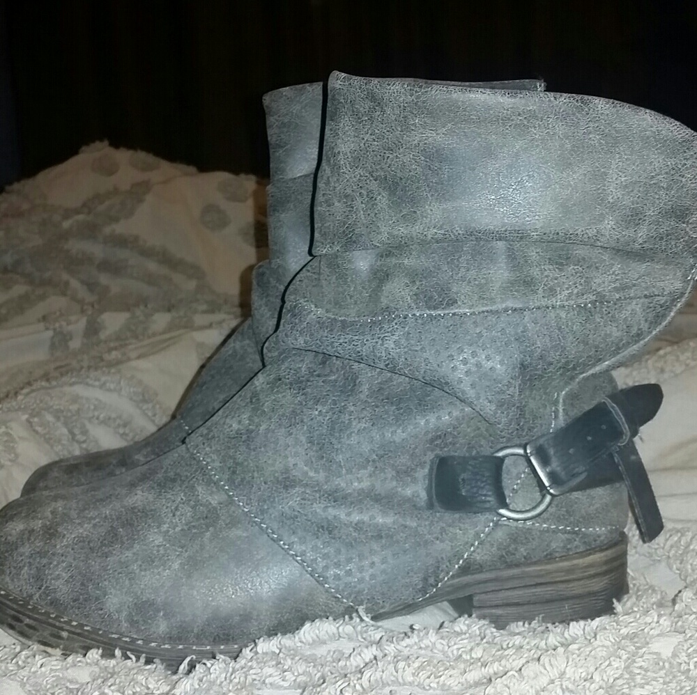 Woman's boots